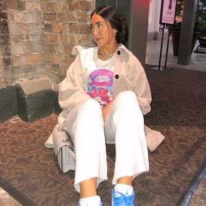 Meet your Posher, Frida